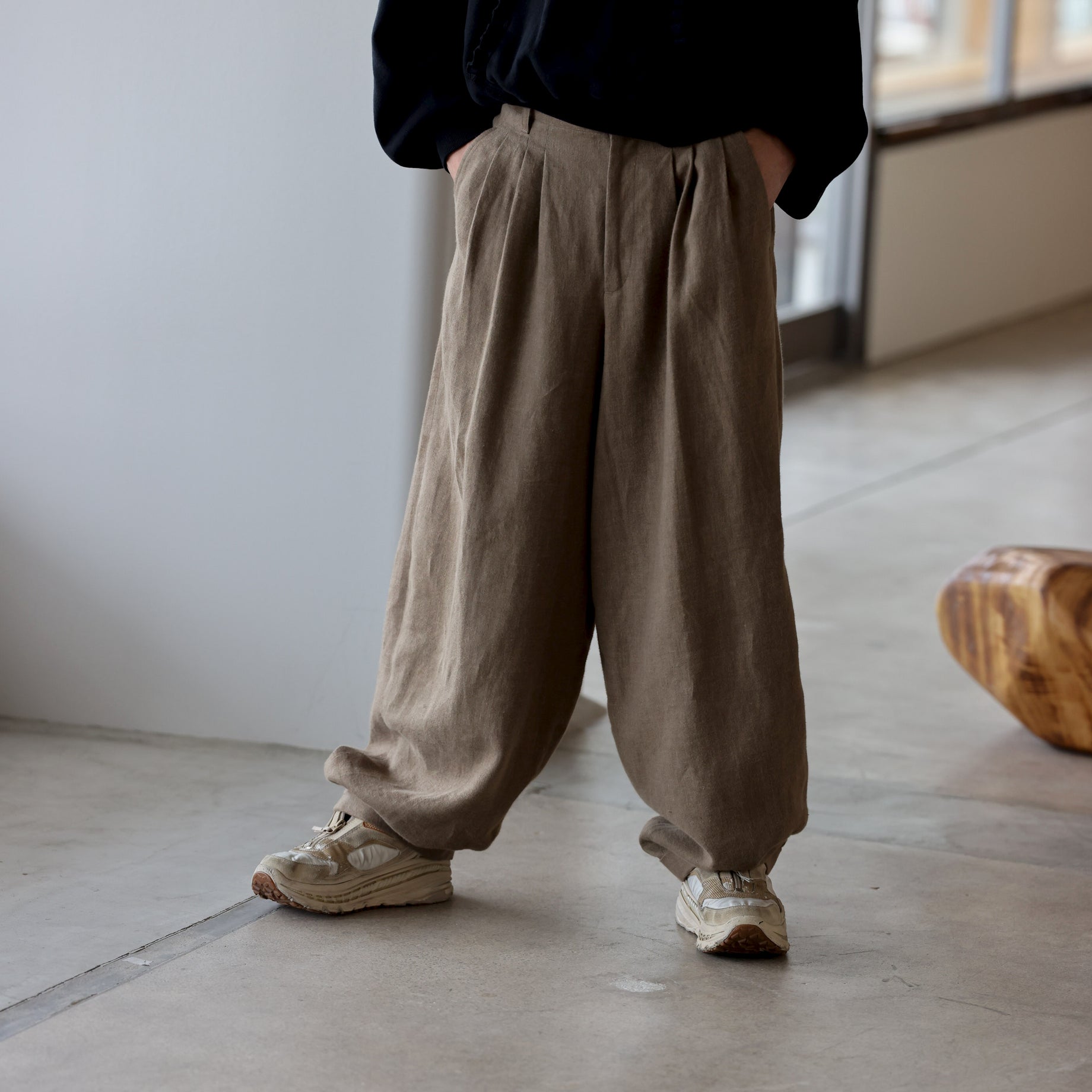 BALLOON WIDE SLACKS（BEIGE）