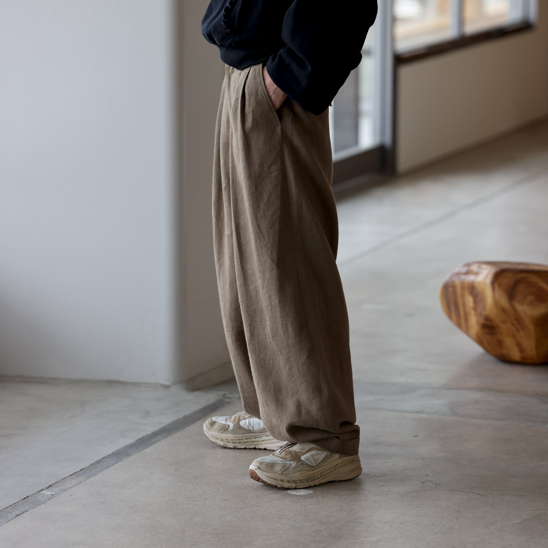BALLOON WIDE SLACKS（BEIGE）