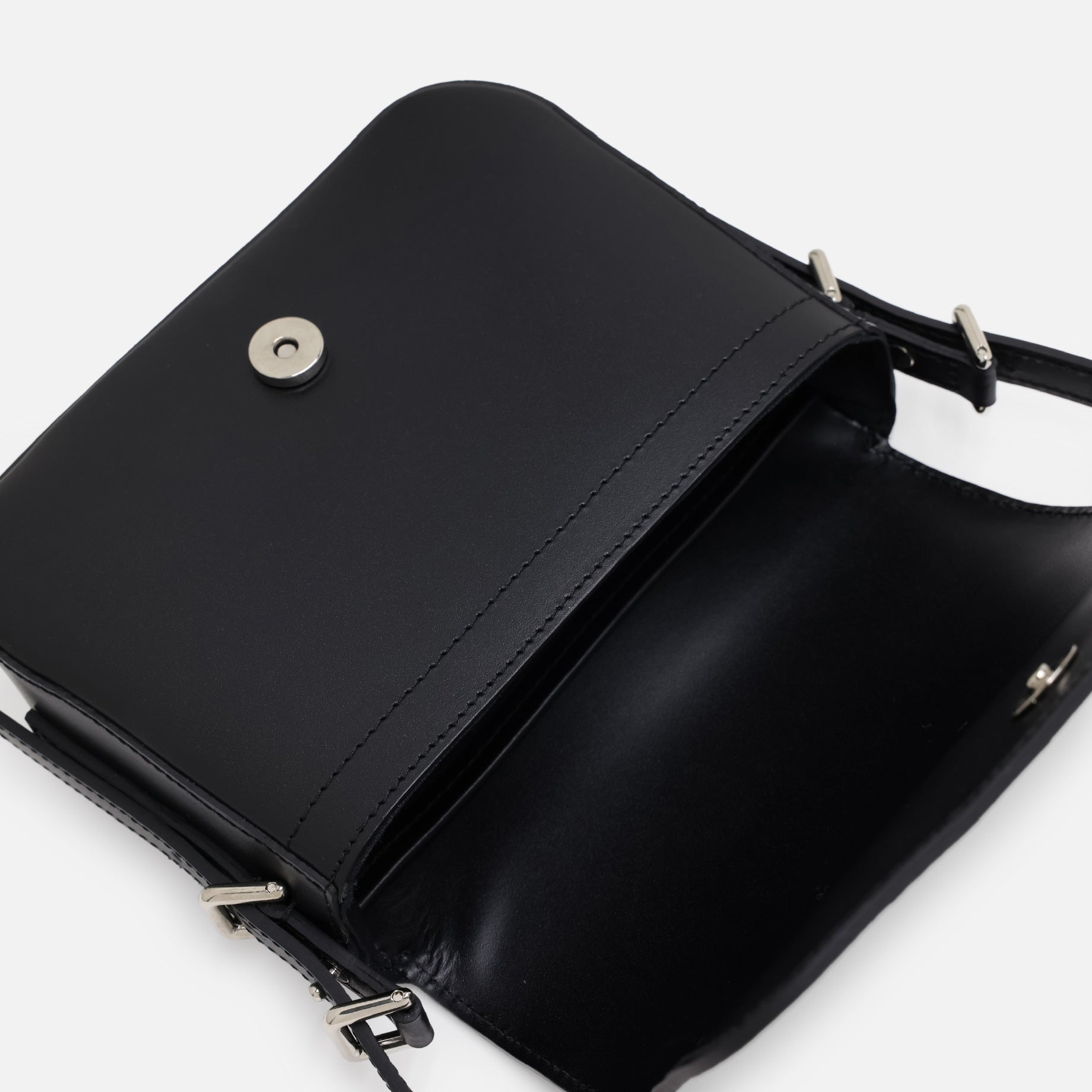 LEATHER BAG（BLACK）