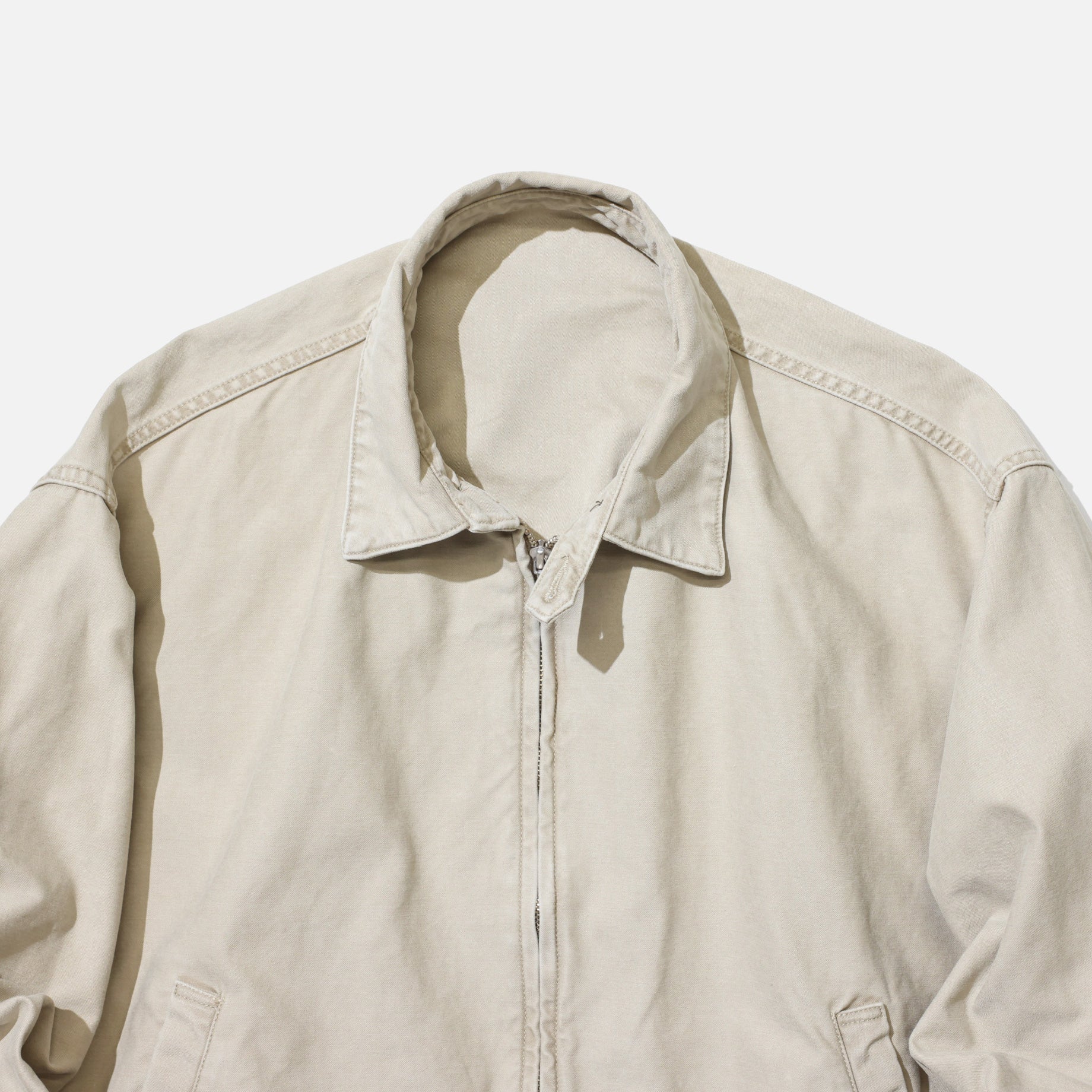 COTTON BACKSATIN - ZIP UP BLOUSON （F.BEIGE） – UNEVEN HUB