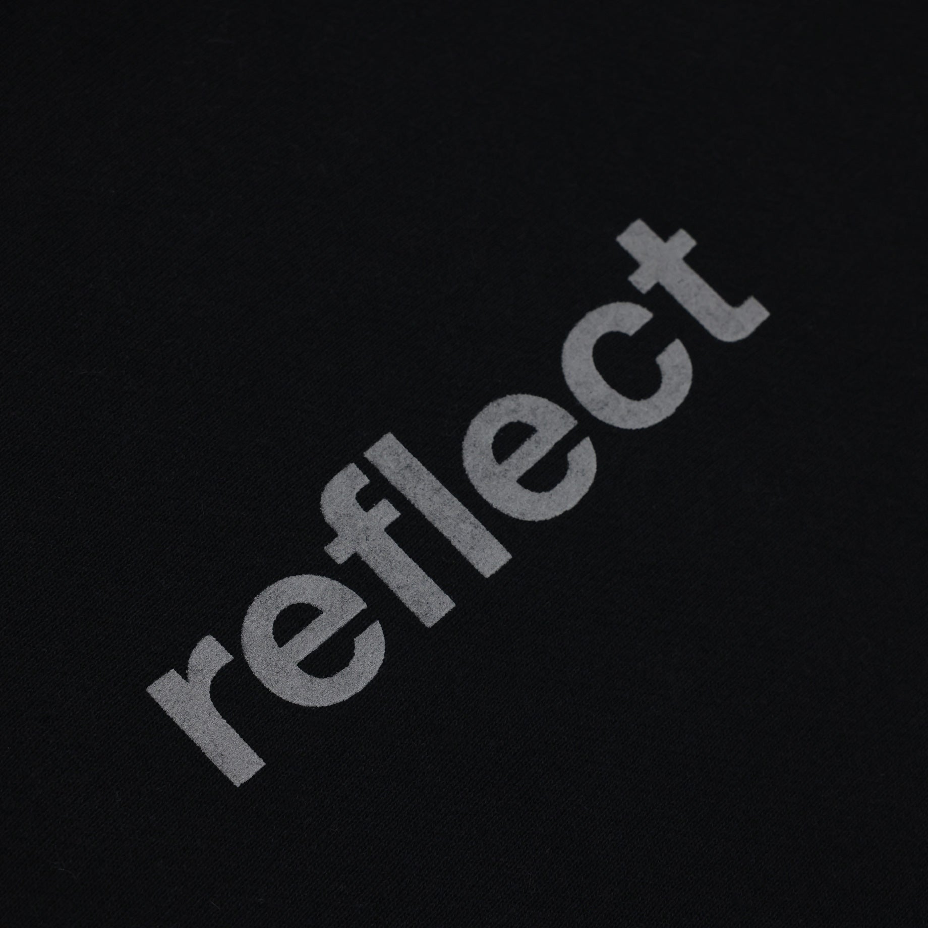 REFLECT #01 HOODED SWEAT (BLACK)