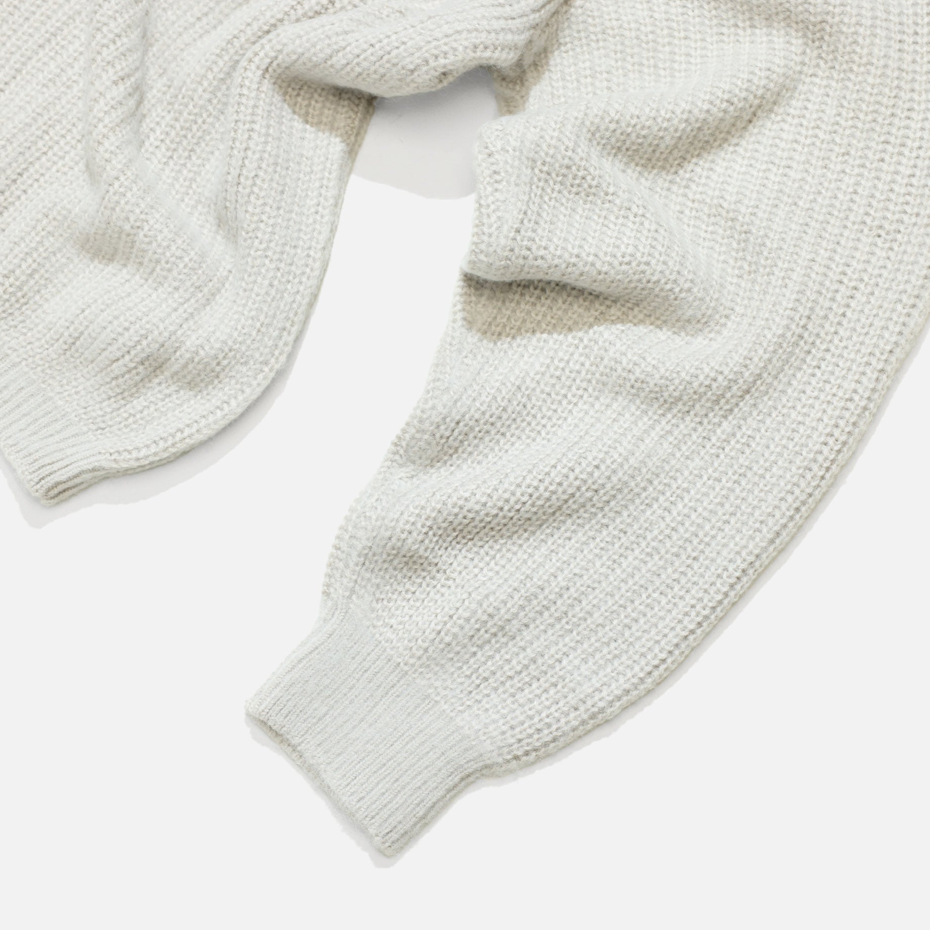 CREW NECK KNIT （L.BEIGE）