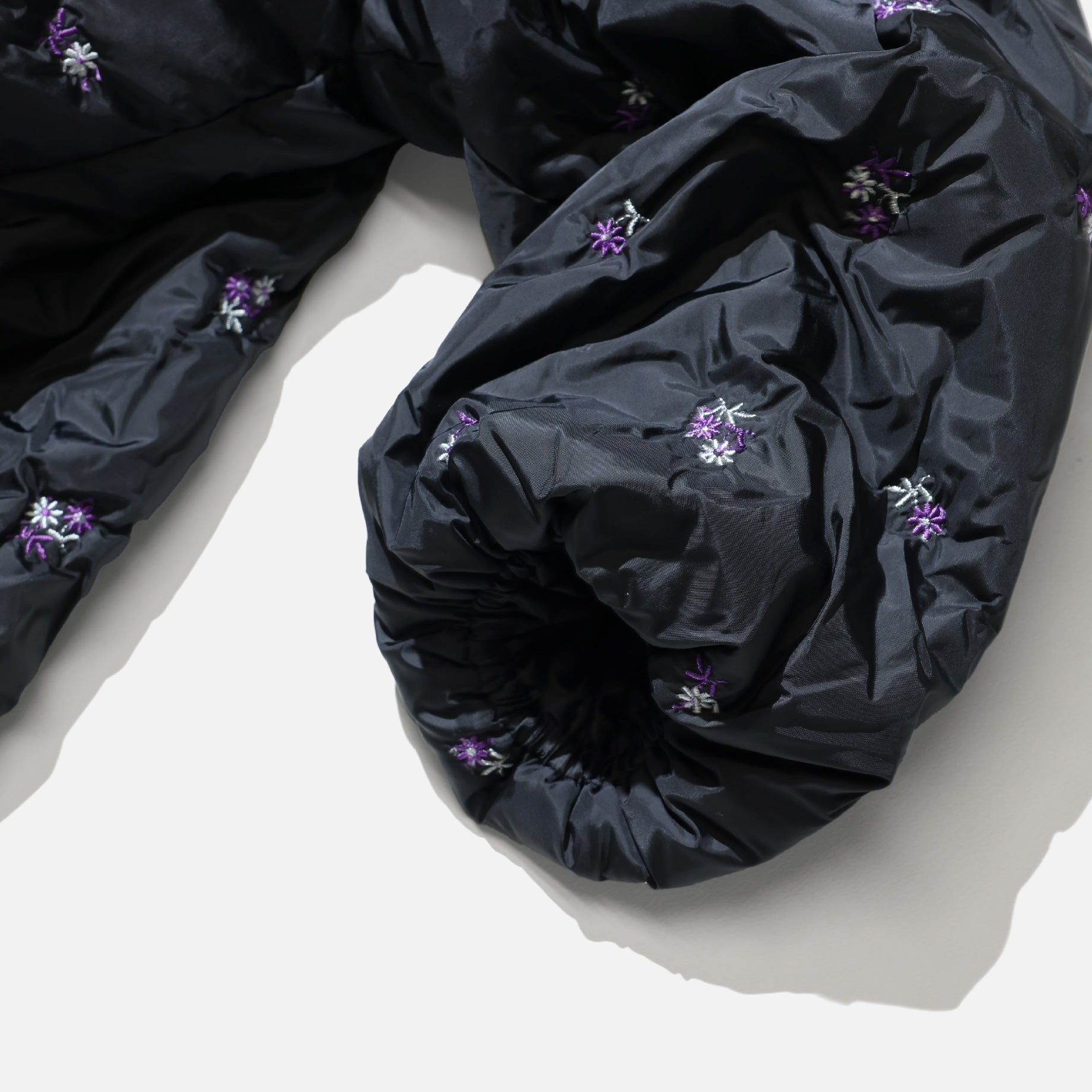 PADDED COAT - ORIGINAL FLORAL EMB.（BLACK）