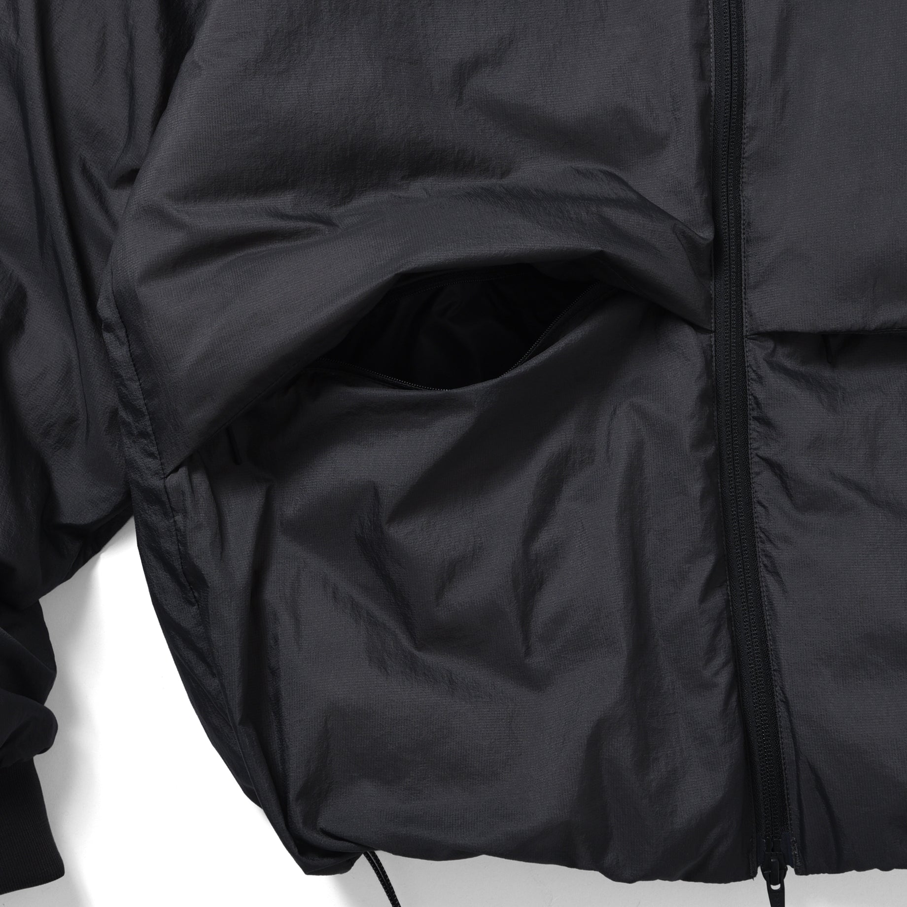 LIGHT DOWN JACKET（D.CHARCOAL）