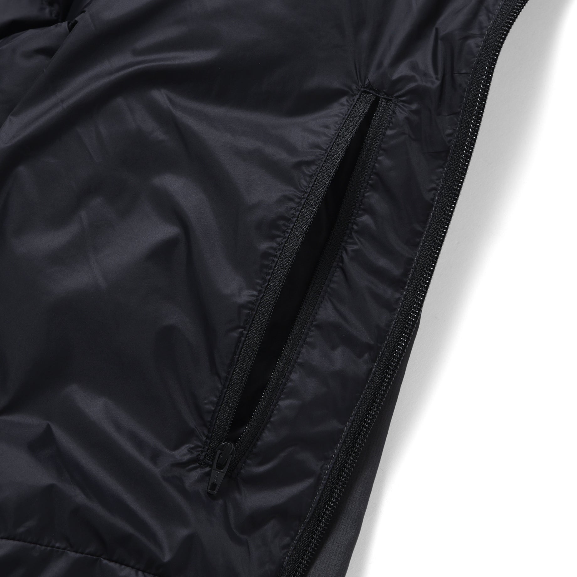 LIGHT DOWN JACKET（D.CHARCOAL）