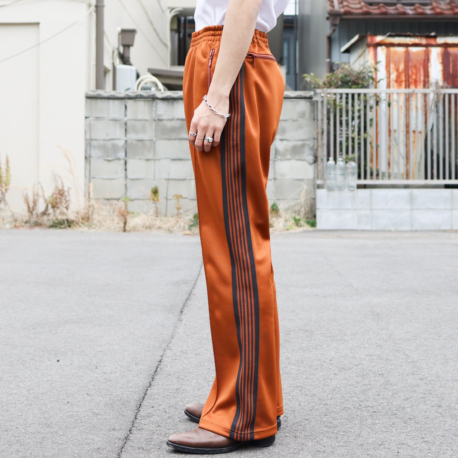 BOOT-CUT TRACK PANT - POLY SMOOTH （RUST）