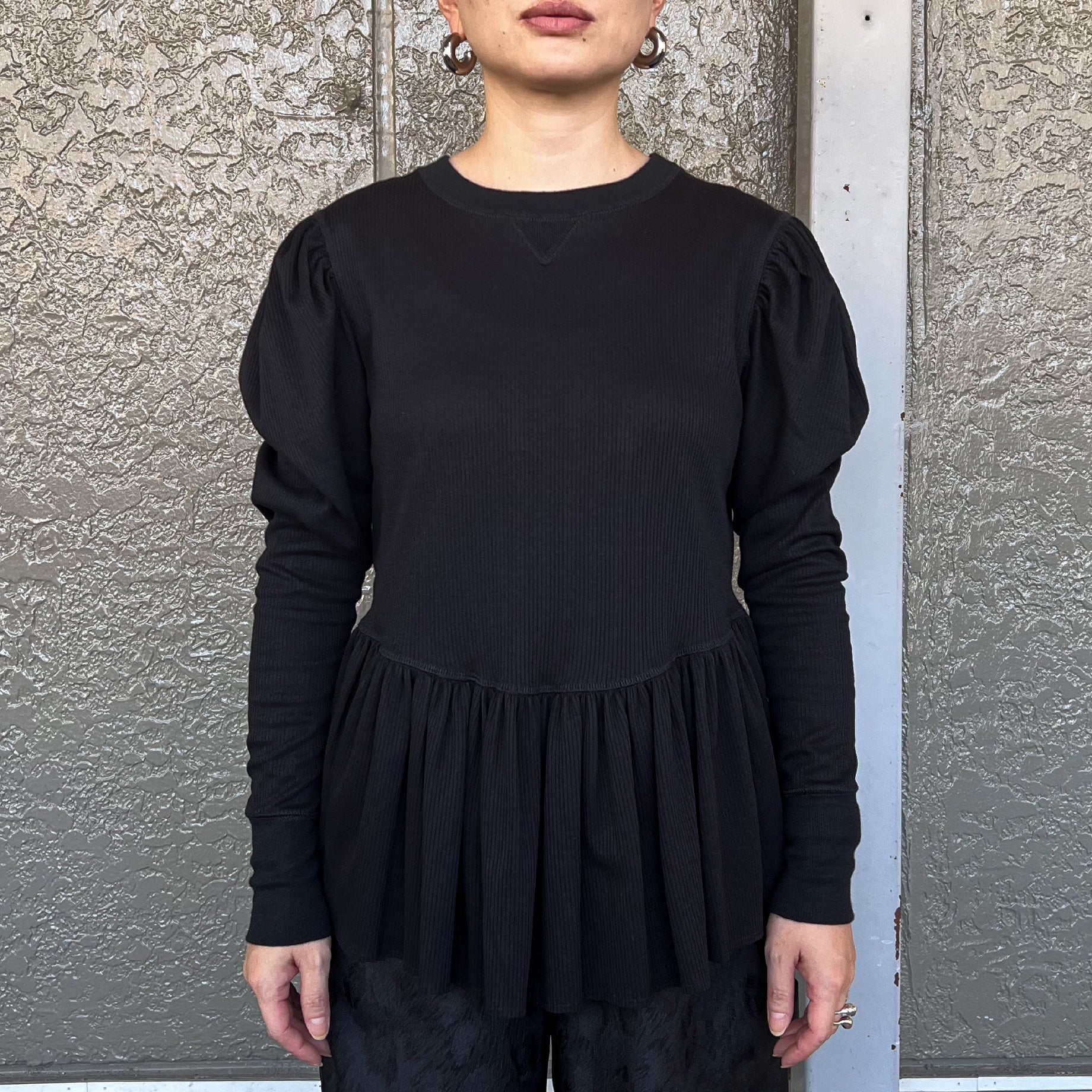 RIBBED PUFF SLEEVE PULLOVER TEE（BLACK）