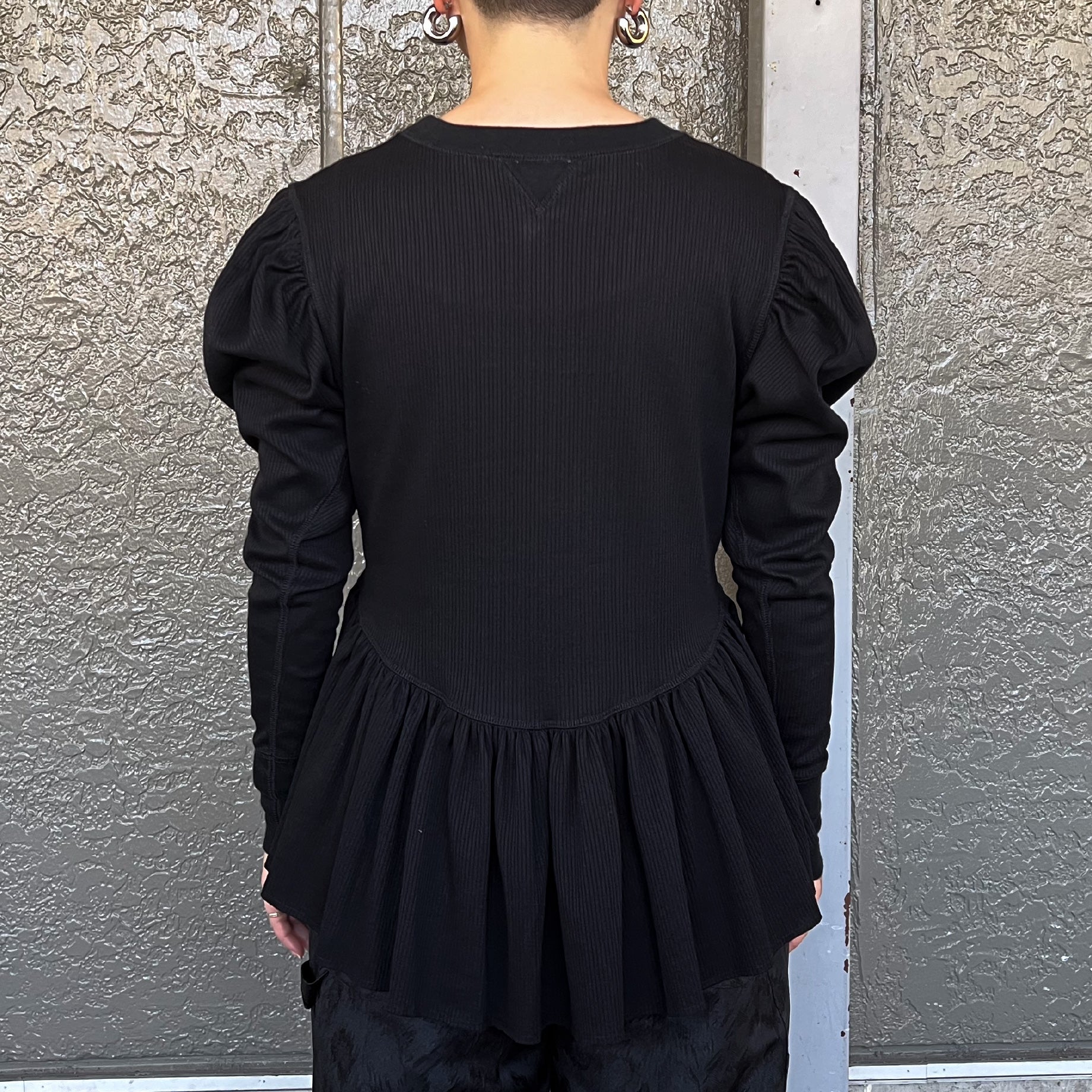 RIBBED PUFF SLEEVE PULLOVER TEE（BLACK）