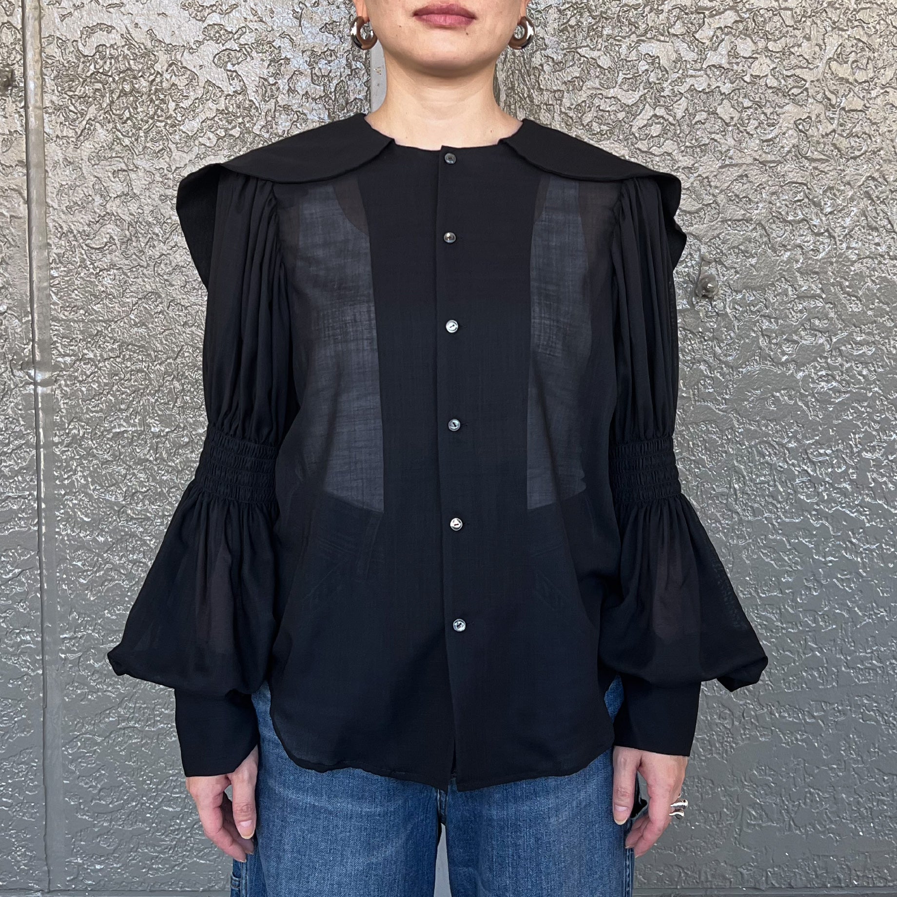 TWO-WAY CAPE COLLAR BLOUSE - VOILE（BLACK）