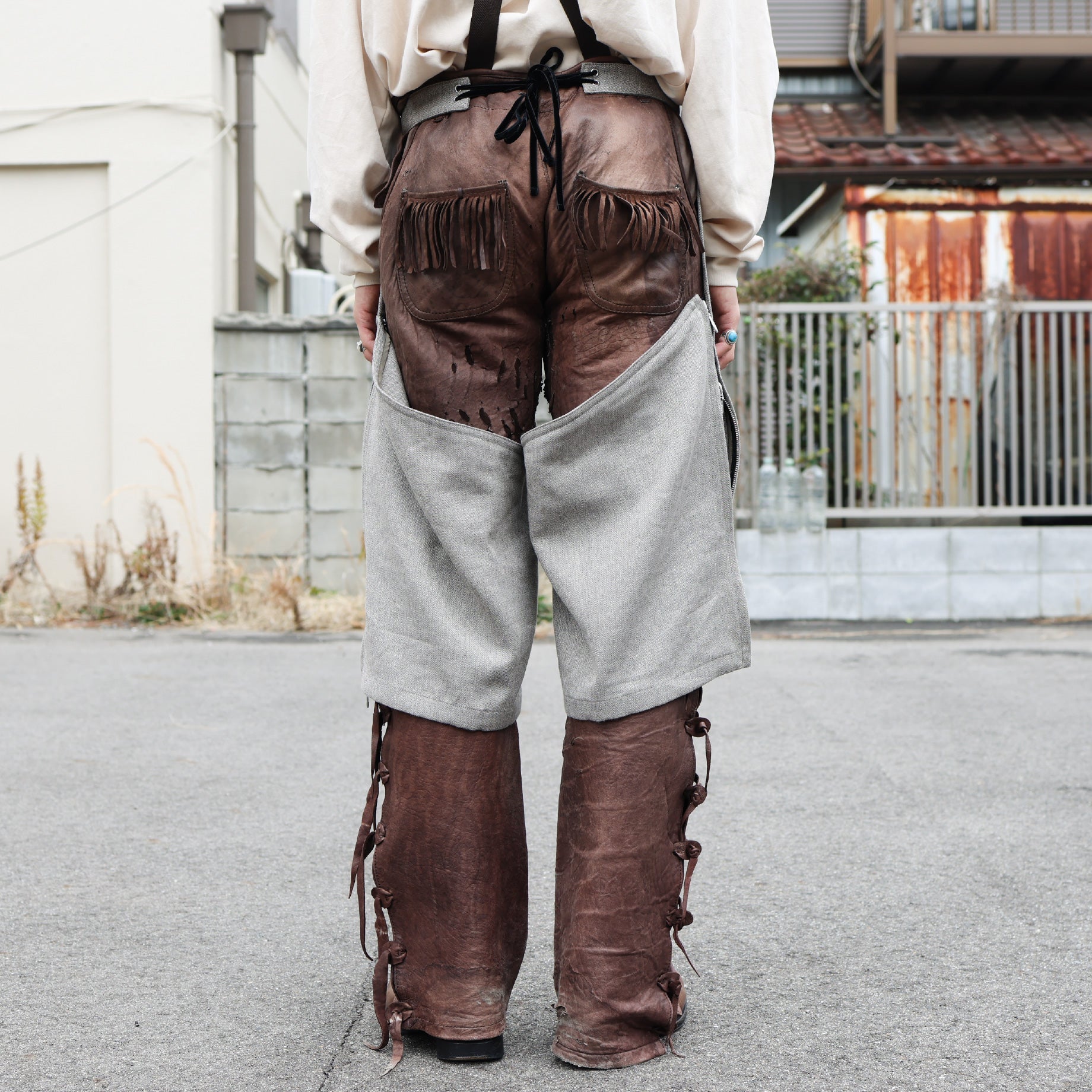 TAILORED SHORT CHAPS （BEIGE）