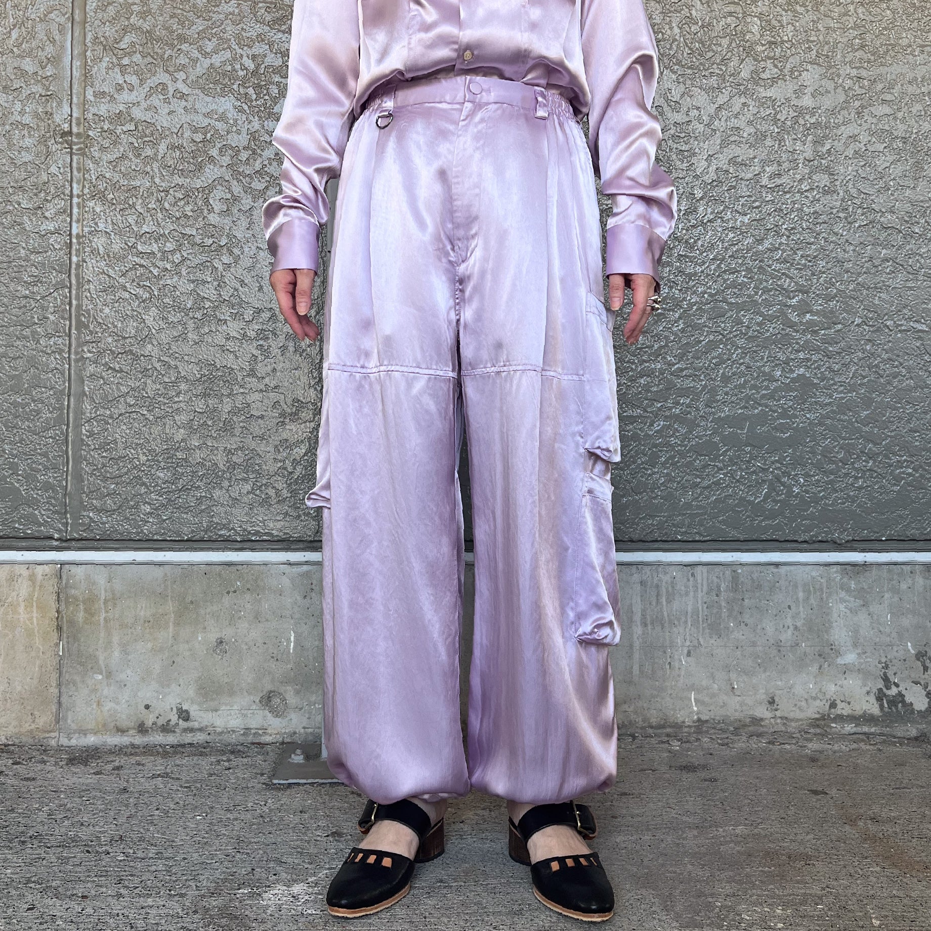 WATERING SATIN MILITARY EASY PANTS （MIST PINK）