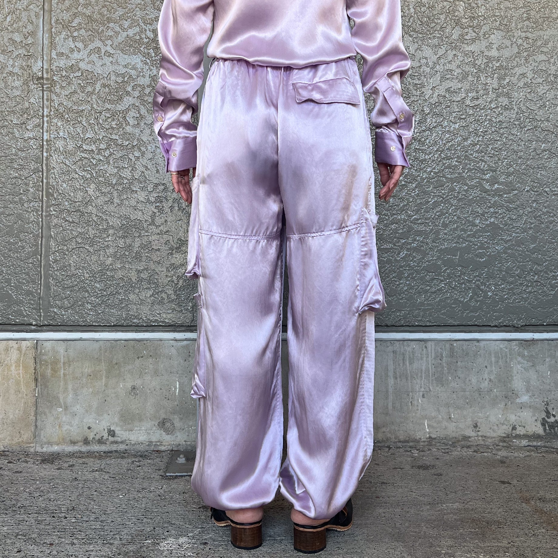 WATERING SATIN MILITARY EASY PANTS （MIST PINK）