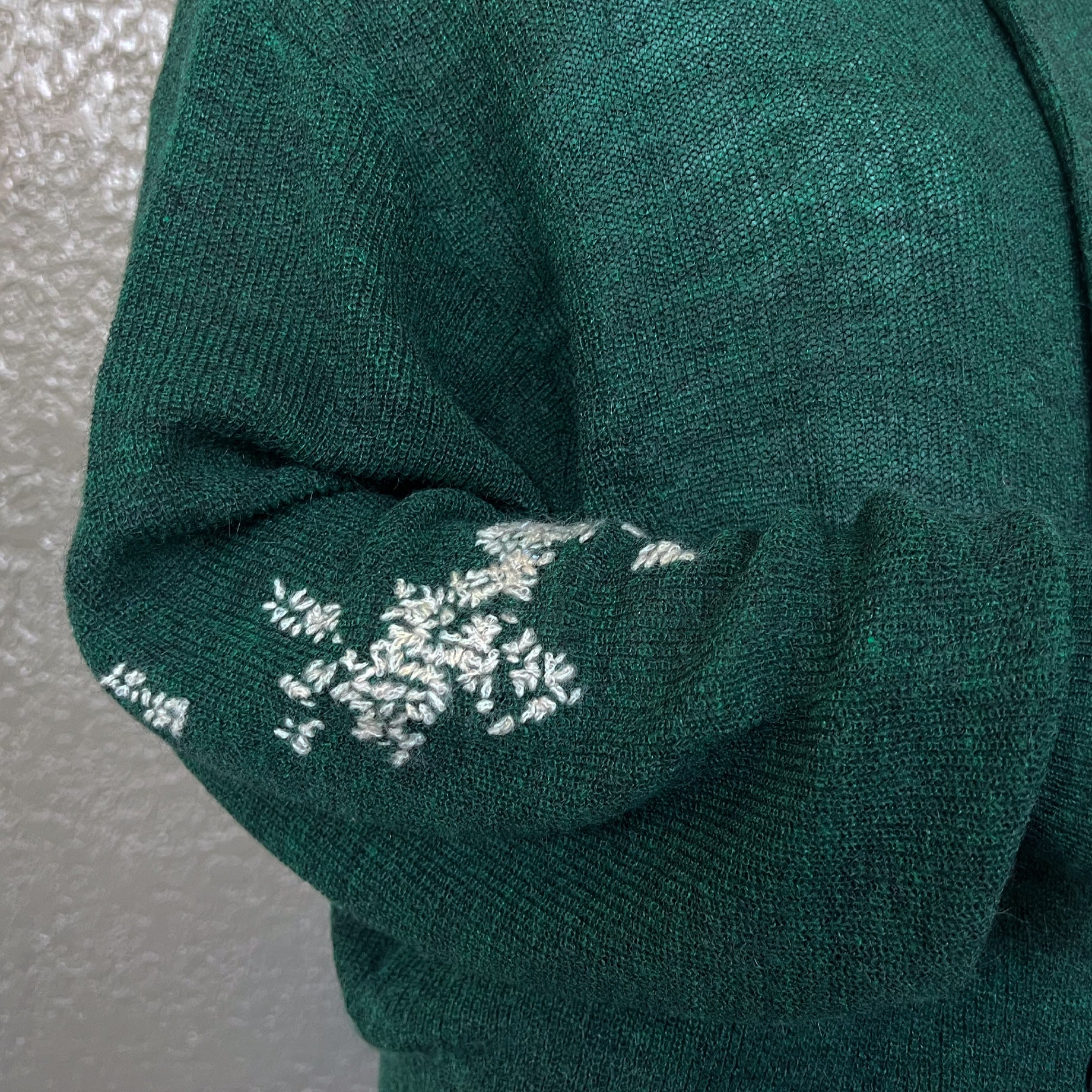 HAND EMBROIDERY MOHAIR NYLON CARDIGAN （GREEN）