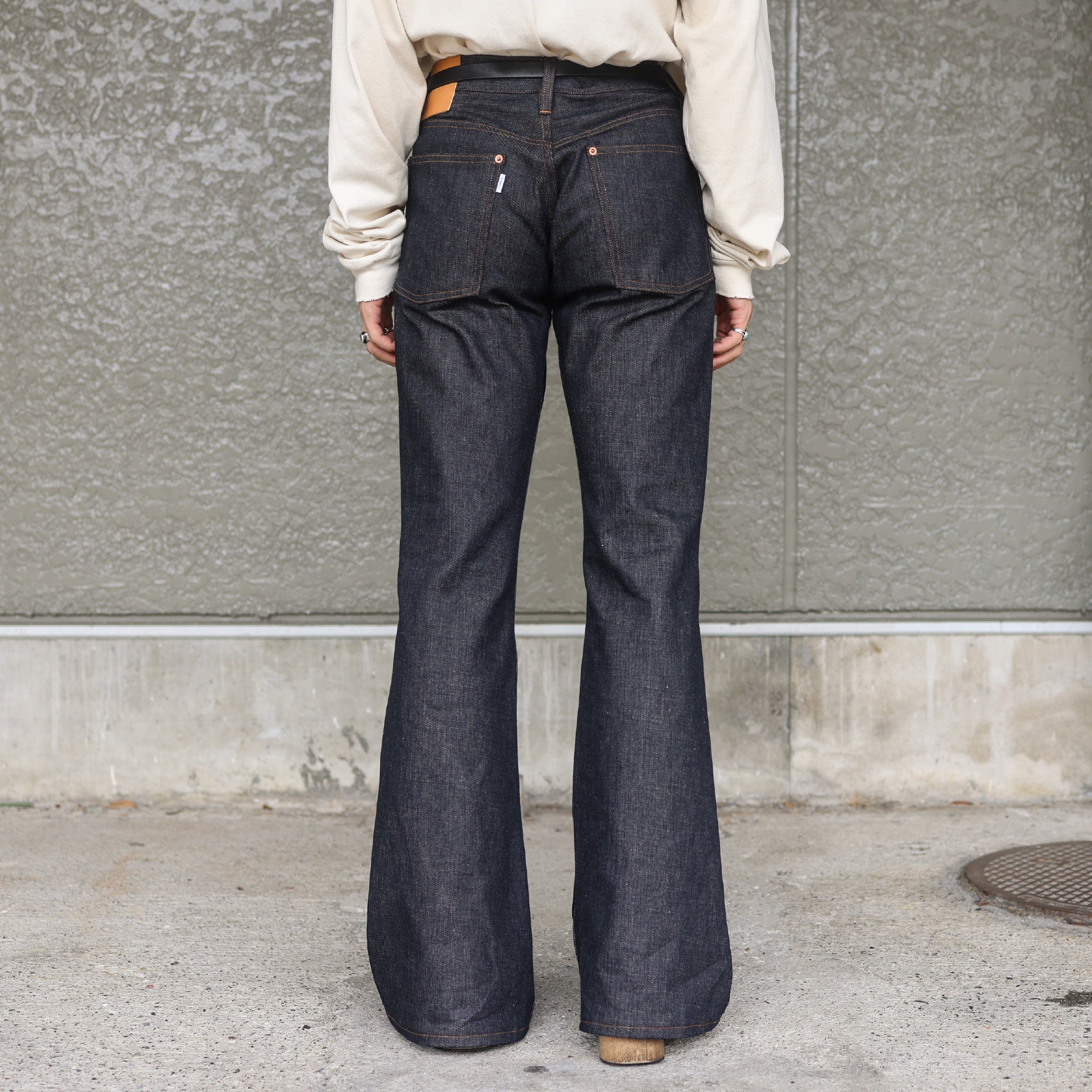 MODERN DENIM FLARED TROUSERS（INDIGO）
