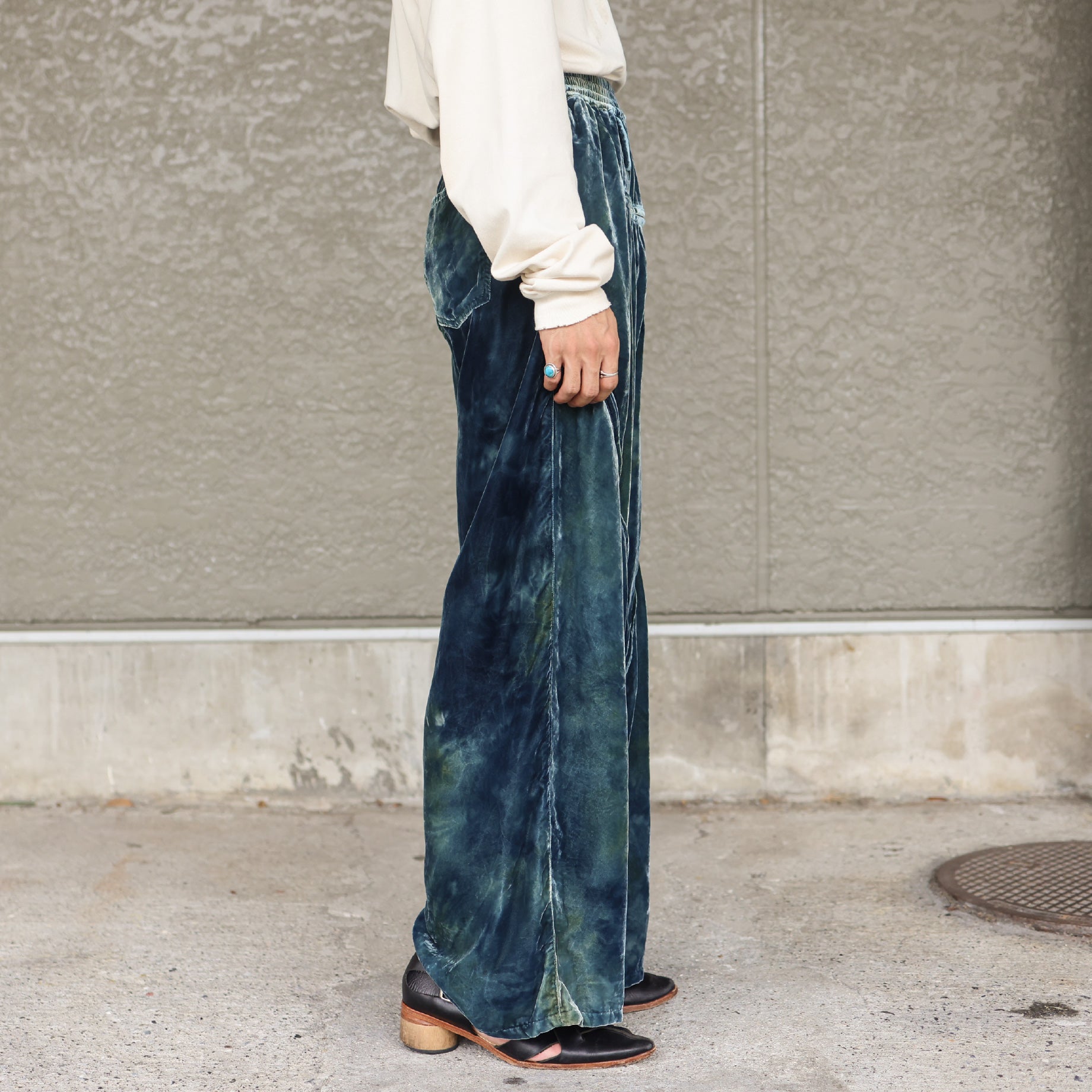 masu 23aw velvet easy pants (emerald)-