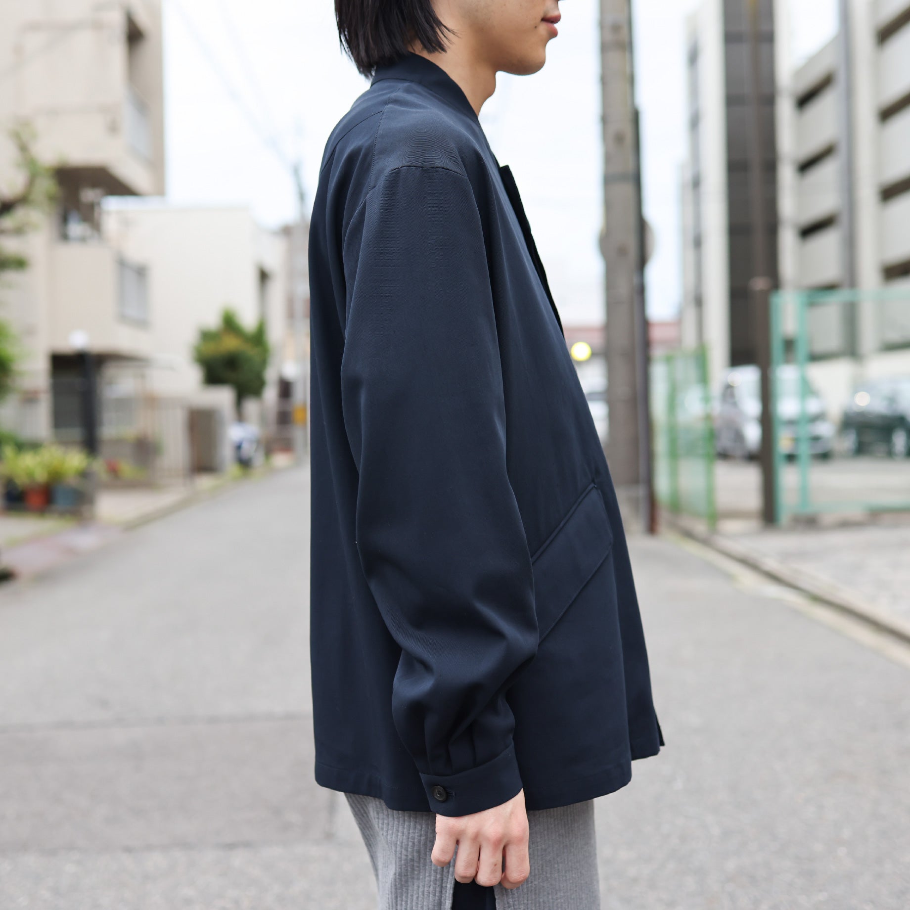 HARD TWIST COTTON - STAND COLLAR JACKET（NAVY）